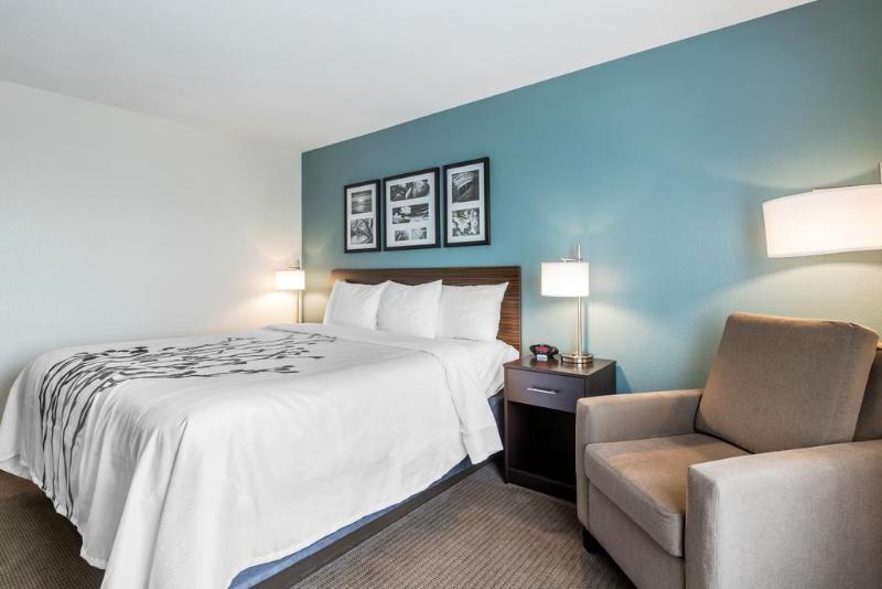 Sleep Inn & Suites Ankeny - Des Moines Exteriör bild